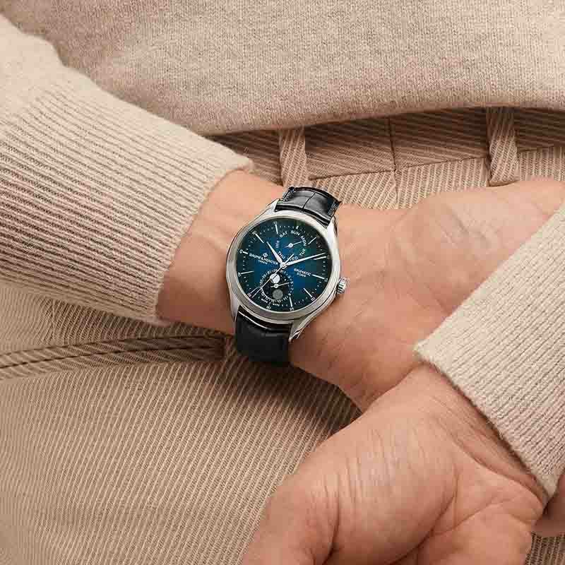 BAUME&MERCIER CLIFTON BAUMATIC DAY-DATE/MOON-PHASE GRADIENT BLUE 10593 ボーム&メルシエ クリフトン ボーマティック デイデイト/ムーンフェイズブルーグラデーション 10593 M0A10593