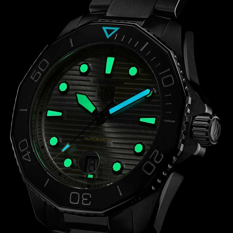 TAG Heuer AQUARACER PROFESSIONAL 300 タグ・ホイヤー アクアレーサー プロフェッショナル300 WBP201C.BA0632