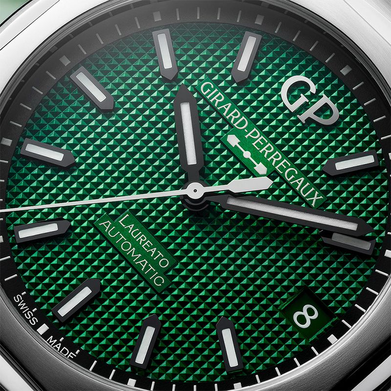 GIRARD-PERREGAUX LAUREATO 42mm ジラール・ペルゴ ロレアート 42mm 81010-11-3153-1CM