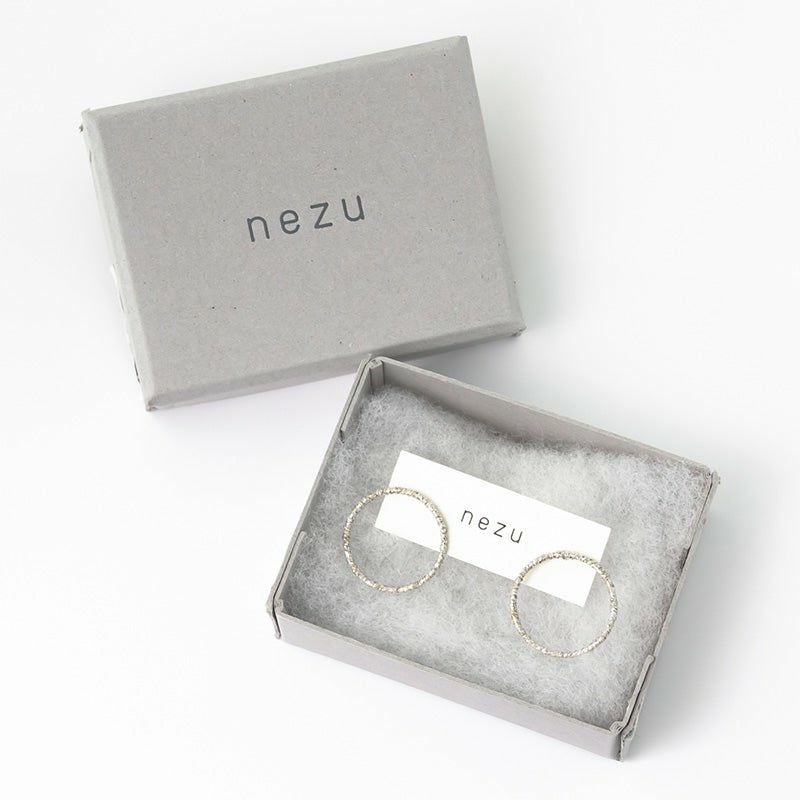 nezu ネズ ラメラウンド(大)シルバー 03LAY01