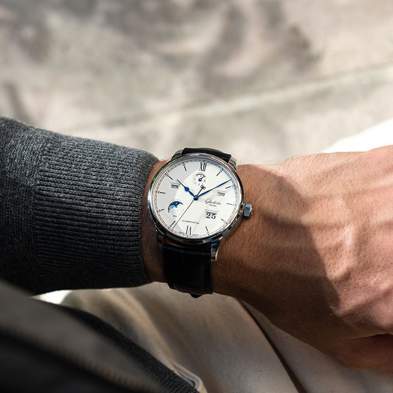 GLASHUTTE ORIGINAL Senator Excellence Perpetual Calendar グラスヒュッテ・オリジナル セネタ・エクセレンス・パーペチュアル・カレンダー 1-36-02-01-02-61