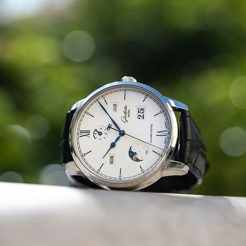 GLASHUTTE ORIGINAL Senator Excellence Perpetual Calendar グラスヒュッテ・オリジナル セネタ・エクセレンス・パーペチュアル・カレンダー 1-36-02-01-02-61