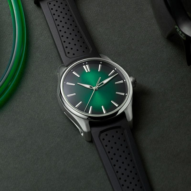 H.Moser & Cie. PIONEER CENTRE SECONDS COSMIC GREEN H.モーザー パイオニア・センターセコンド コズミックグリーン 3201-1201