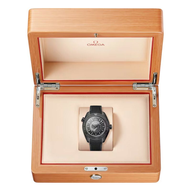 OMEGA SEAMASTER PLANET OCEAN 600M オメガ シーマスター プラネット オーシャン 600M 215.92.46.22.01.007