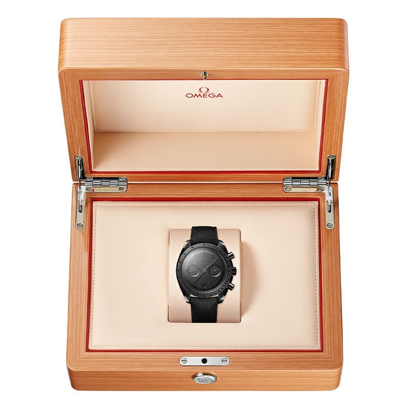 OMEGA SPEEDMASTER DARK SIDE OF THE MOON オメガ スピードマスター ダーク サイド オブ ザ ムーン 310.92.44.51.01.003