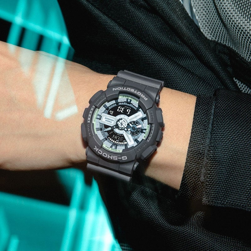 G-SHOCK ANALOG-DIGITAL 110 Series ジーショック アナログ デジタル GA-110HD-8AJF