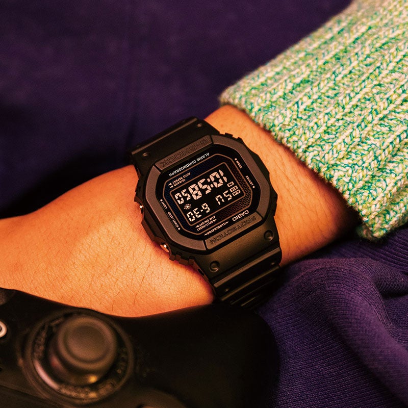 G-SHOCK DIGITAL 5600 Series ジーショック デジタル DW-5600RW-1JF