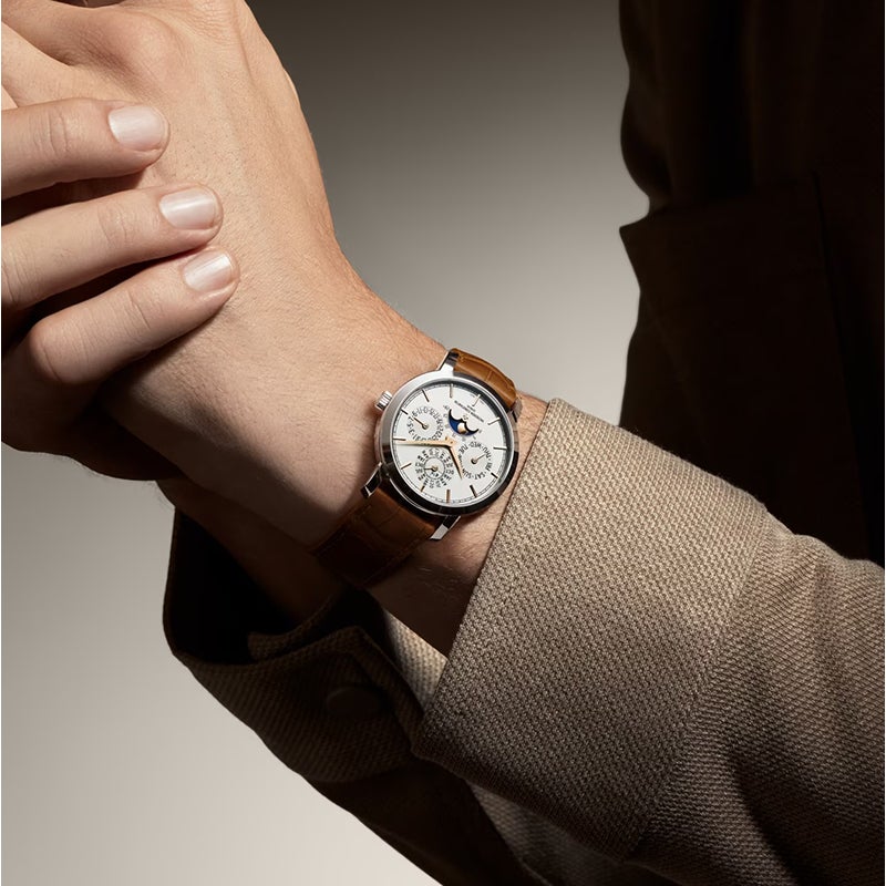 VACHERON CONSTANTIN TRADITIONNELLE PERPETUAL CALENDAR ULTRA-THIN ヴァシュロン・コンスタンタン トラディショナル エクストラフラット・パーペチュアルカレンダー 4300T/000G-H106