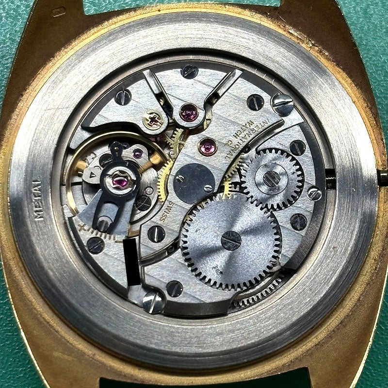 【中古】IWC VINTAGE MECHANICAL TONNEAU SHAPE WATCH アイ・ダブリュー・シー ヴィンテージ メカニカル トノーシェイプウォッチ 2570